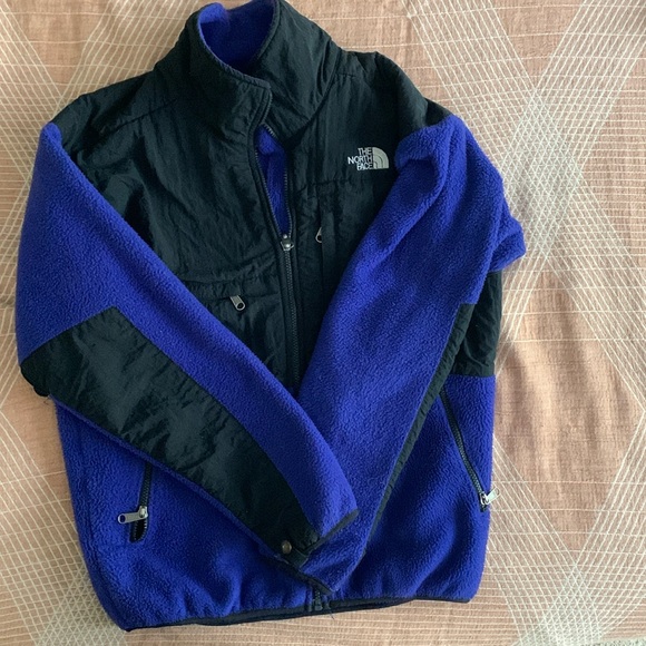 Vintage North Face Violet/Black Fleece Jacket size Medium - Picture 2 of 6